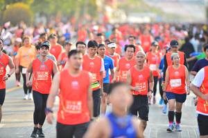 BIB: 8014
                            <button type="button" onclick="openModal(12775195)" class="btn btn-primary btn-sm float-right btn-popup" data-toggle="modal" data-target=".modal-high-quality">
                        <i class="fas fa-shopping-cart"></i> Add to Cart
                    </button>
                                            <button type="button" onclick="isThisMe(12775195, true)" class="btn btn-success btn-sm float-right btn-popup btn-isme hidden" data-toggle="tooltip" data-placement="bottom" title="นี่คือรูปของคุณใช่ไหม คลิกที่นี่เพื่อเอาเข้าอัลบั้ม">
                        <i class="fas fa-plus"></i> Add to album
                    </button>
                    <button type="button" onclick="isThisMe(12775195, false)" class="btn btn-warning btn-sm float-right btn-popup btn-isnotme hidden">
                        <i class="fas fa-ban"></i> Remove from album
                    </button>